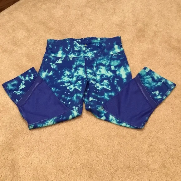 Xersion Blue Marble Cropped Leggings - Picture 5 of 9